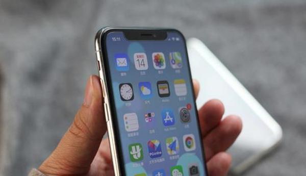 苹果手机为什么手机总是自动关机重启但充电的时候就不会